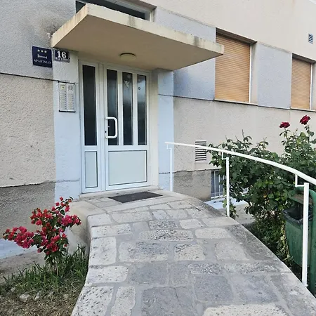 Apartment Kike, Near & Old Town *