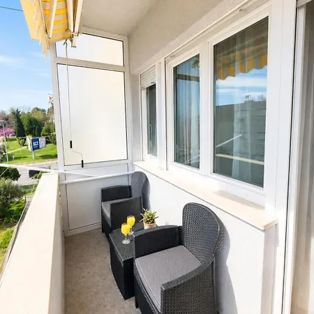 Apartment Kike, Near & Old Town